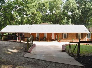 570 Shoals Ave, Killen, AL 35645