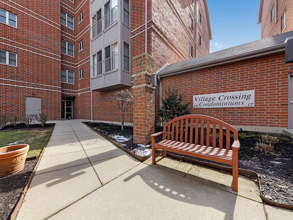 1st image of 27 E Hattendorf Ave Unit 313