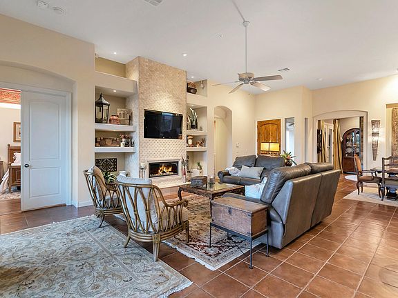Spacious Great Room