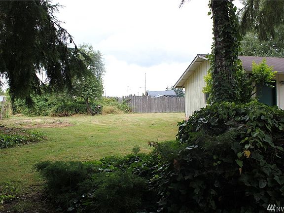 2nd image of 1117 Roosevelt Ave