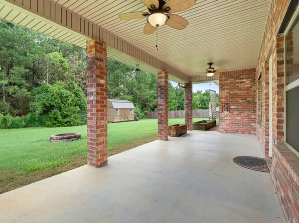 1235 Harmony Ln, Deridder, LA 70634