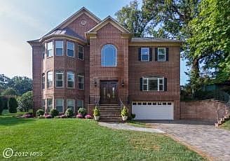 1st image of 6807 Nesbitt Pl