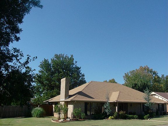 3rd image of 605 Meadow Place