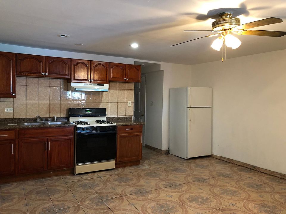 Kitchen and Living room