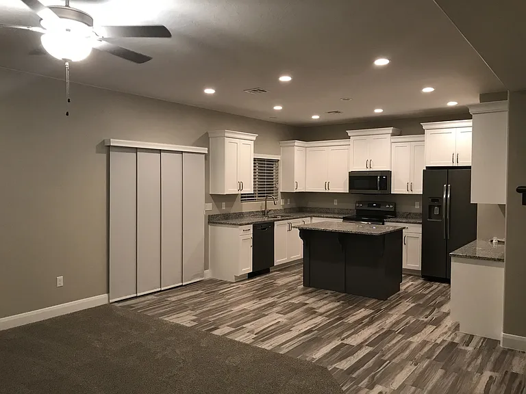 2520 Blackhawk Dr #70 — Photo 2
