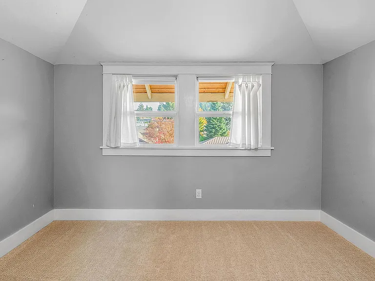 18441 Nelson Pl NE — Photo 29