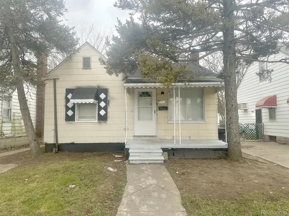 7725 Rosemont Ave, Detroit, MI 48228