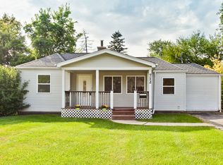 712 Rosedale Rd, Glenview, IL 60025