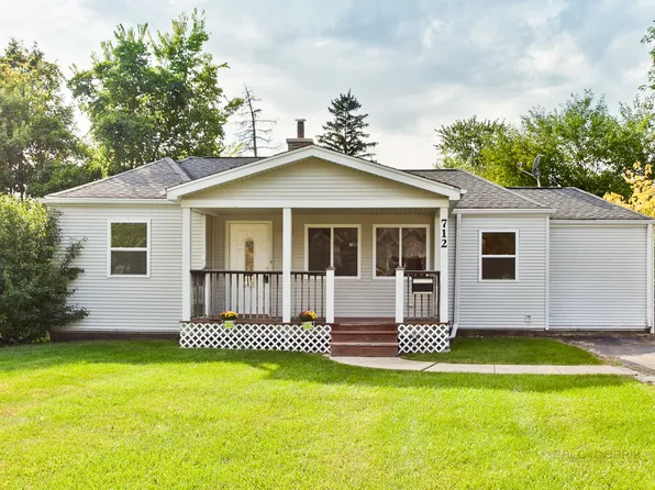 712 Rosedale Rd, Glenview, IL 60025