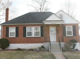 9216 Meadowbrook Ln, Saint Louis, MO 63114