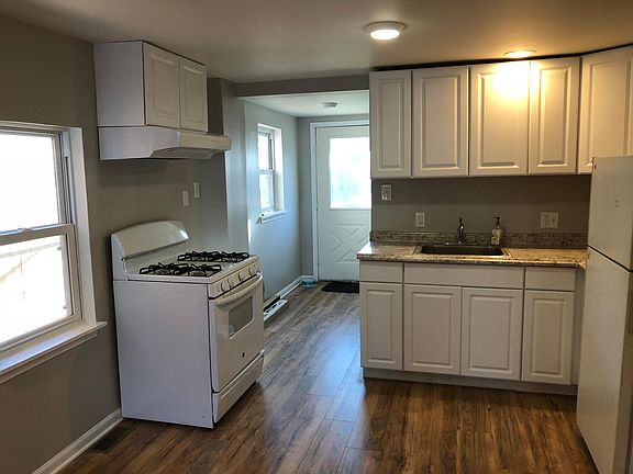 Newly renovated kitchen.