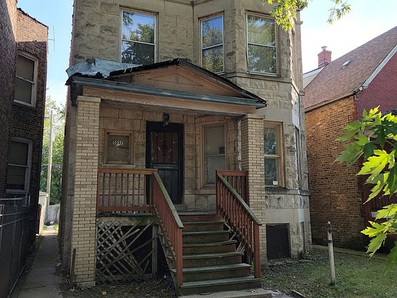 3rd image of 5037 W Erie St