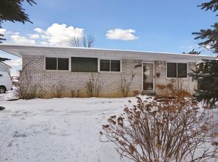 2339 Garry Dr, Troy, MI 48083
