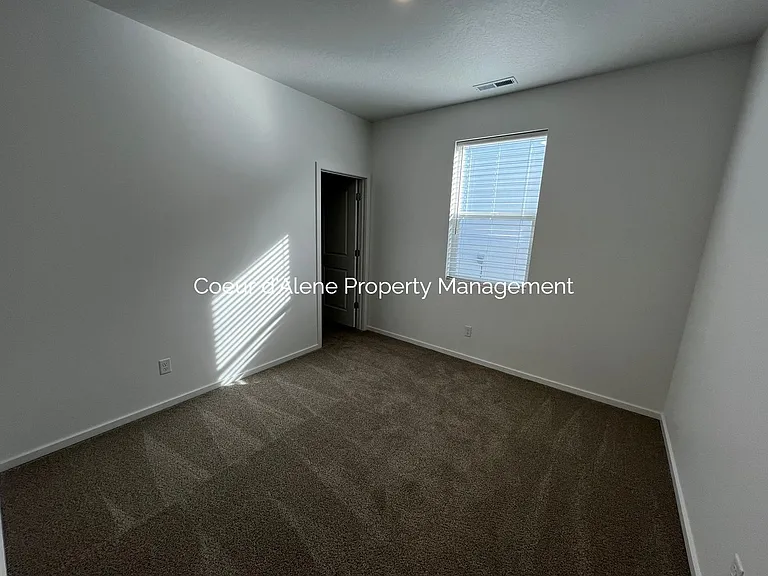 5212 E Aquila Ave — Photo 10