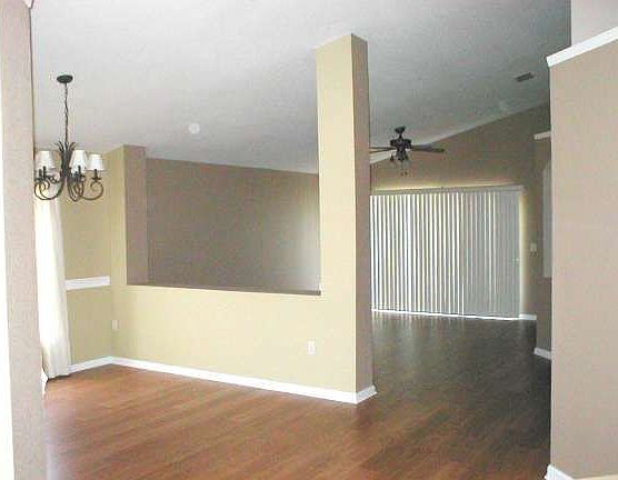 2nd image of 3405 Willow Branch Ln