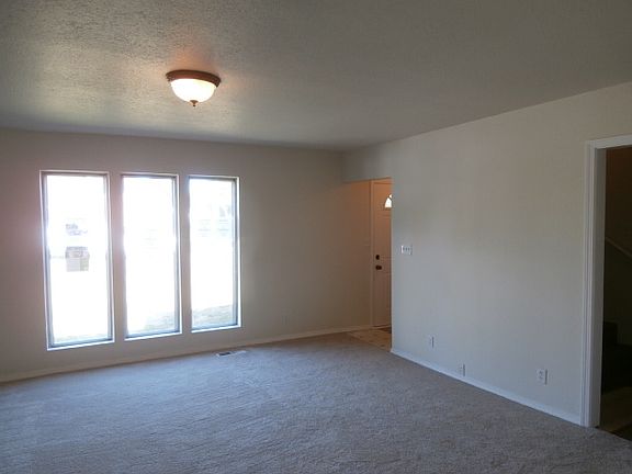 2nd image of 234 North Ln