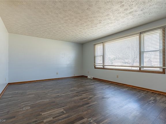 4th image of 7290 Knight St NW