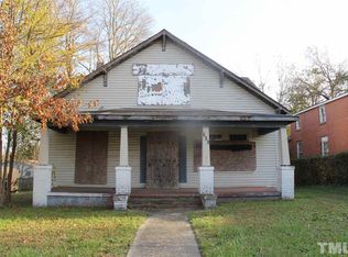 722 Eaton St, Henderson, NC 27536
