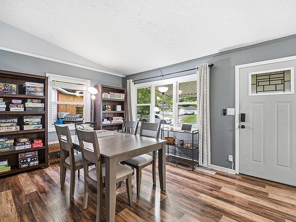 5th image of 2549 Cambridge Rd