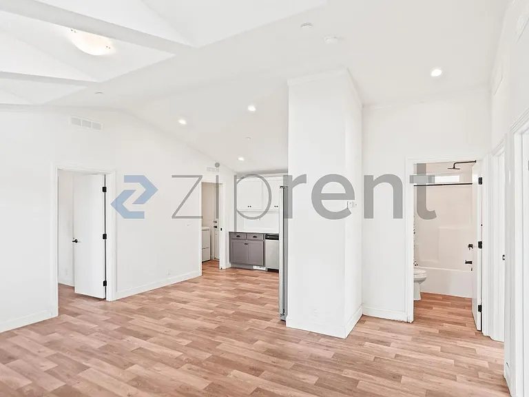 2838 Romagnolo St #A — Photo 7