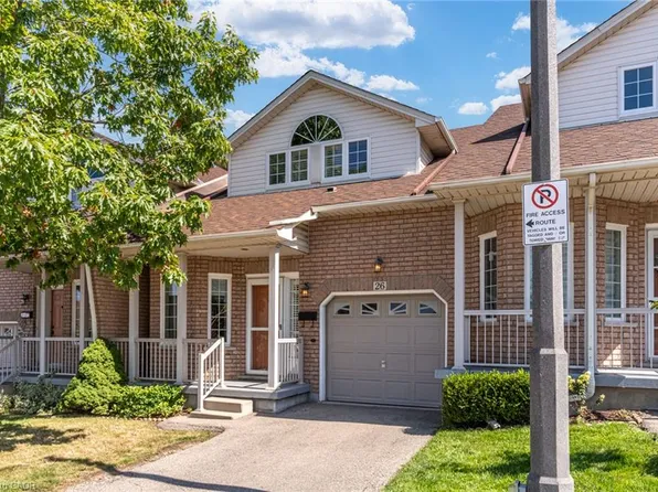 213 Nash Rd S #26, Hamilton, ON L8K 6S2