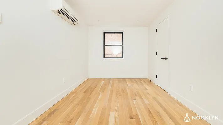 Rented by Nooklyn NYC LLC | media 92