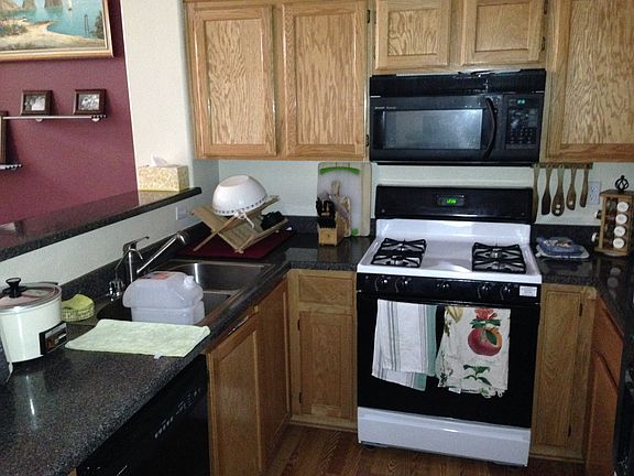 5th image of 1327 Dusty Creek St