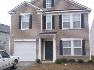 2745 Cochrane Dr, Charlotte, NC 28269