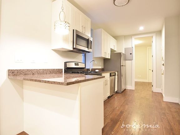 2nd image of 12 Pinehurst Ave APT 3F