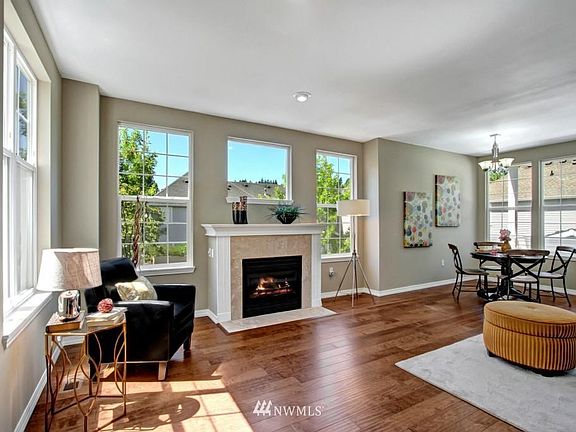 4th image of 22635 NE 5th Ln