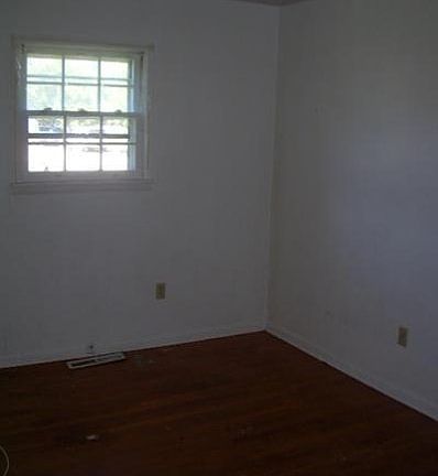 4th image of 4501 W 17th St