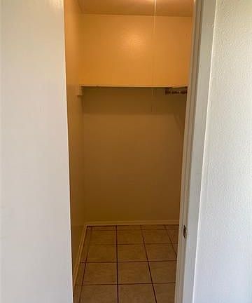 4th image of 1624 Newport Pl
