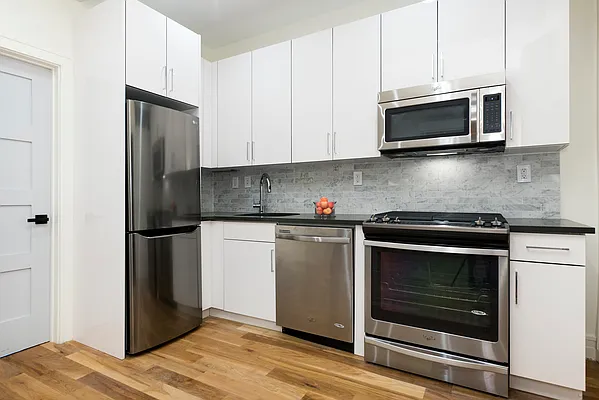 Rented by Bold New York | media 39