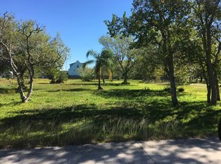 4131 Grand Blvd, Dickinson, TX 77539