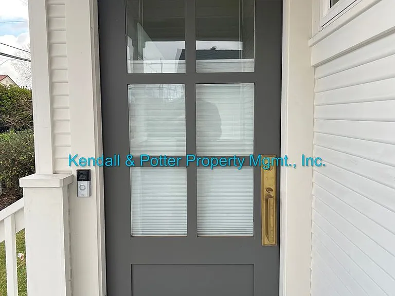 1411 Seabright Ave — Photo 4