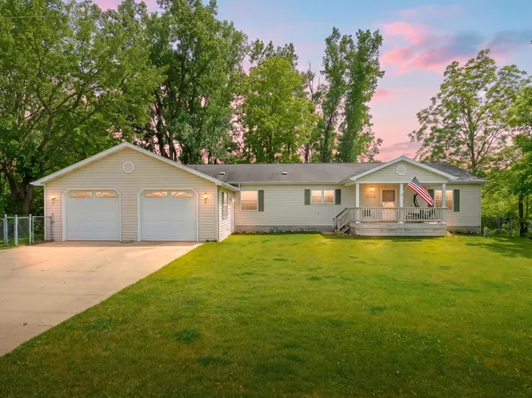 2038 E Bristol Rd, Dowling, MI 49050