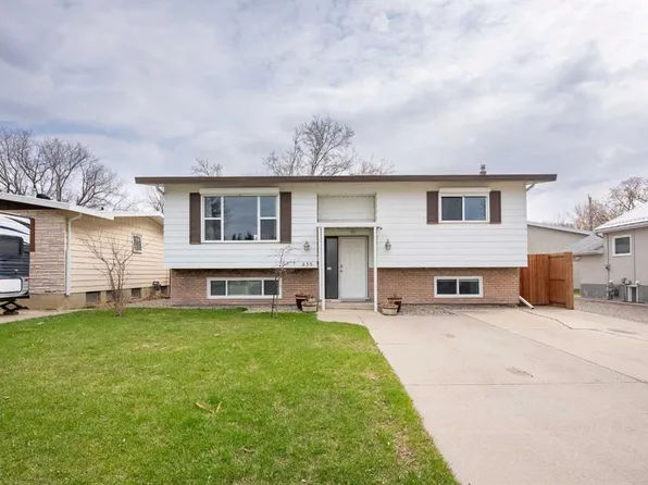 235 W 15th St N, Lethbridge, AB T1H 2X5