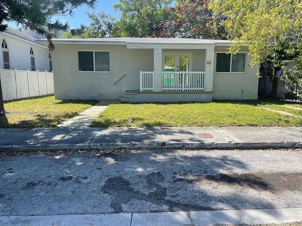 1st image of 3518 Charles Ave