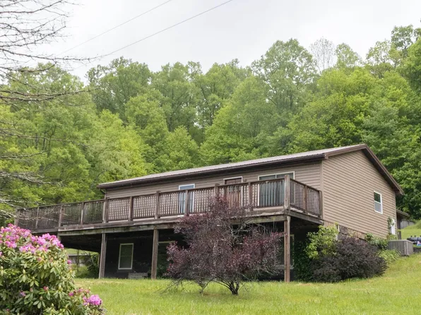 1530 Mud Lick Rd, Buckhannon, WV 26201