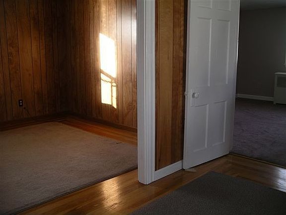 APARTMENT LIVING ROOM 047