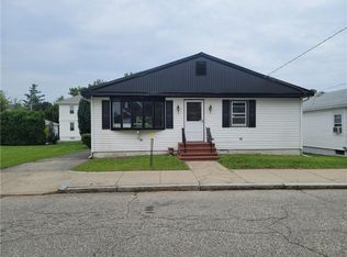 127 Farm St, Providence, RI 02908