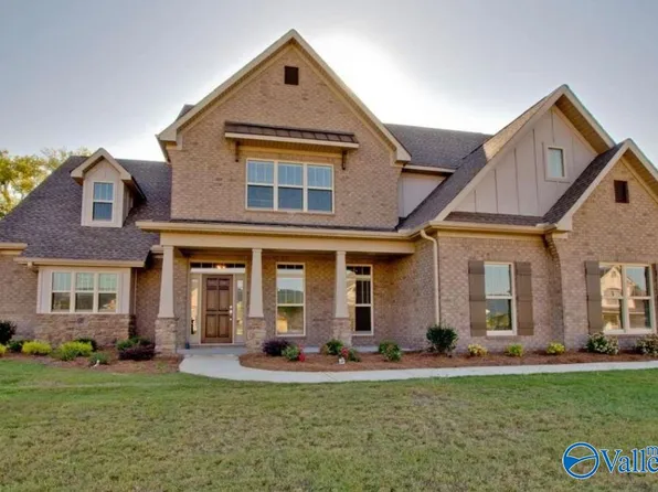 3021 Ginn Point Rd, Owens Cross Roads, AL 35763