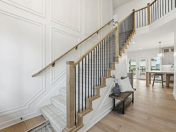 2nd image of 2308 Foxtail Dr