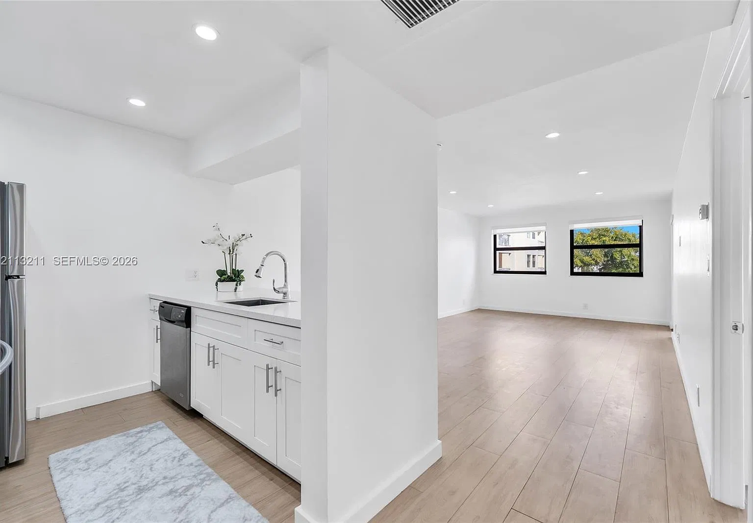 Las Vistas At Doral Condo — Photo 4