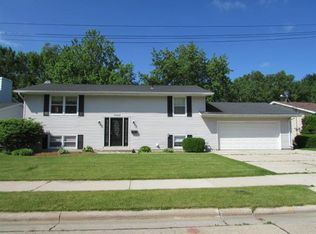 3122 Adams St, Two Rivers, WI 54241