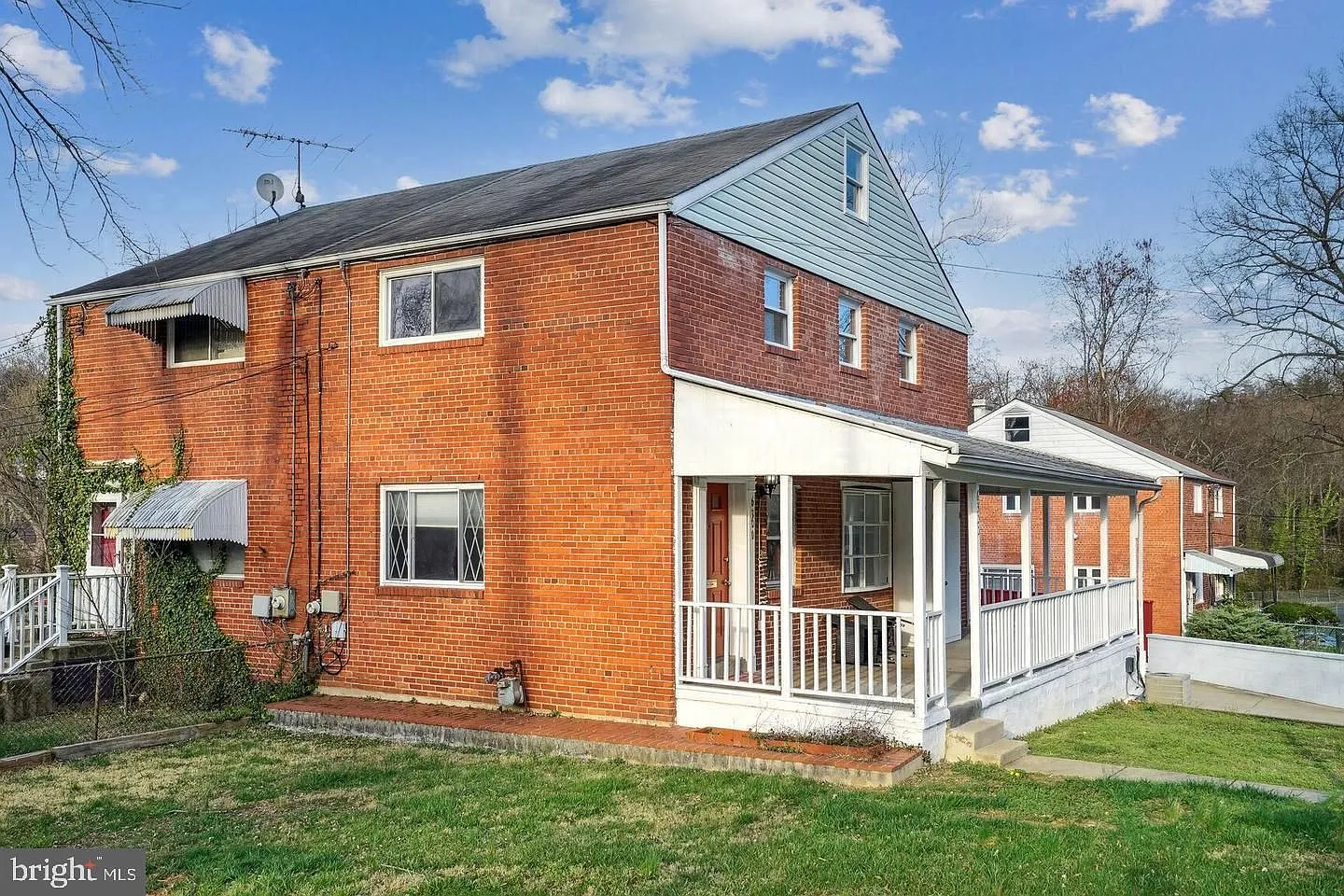 4 bed, 2.5 bath, 1452 sqft, $3,500 — Photo 1