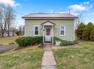 87 Canal Rd, Phoenix, NY 13135