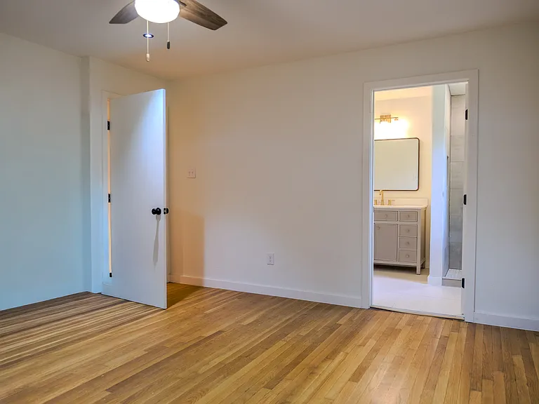823 La Manda Blvd — Photo 14
