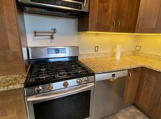 355 Broad St FLOOR 2, Cumberland, RI 02864