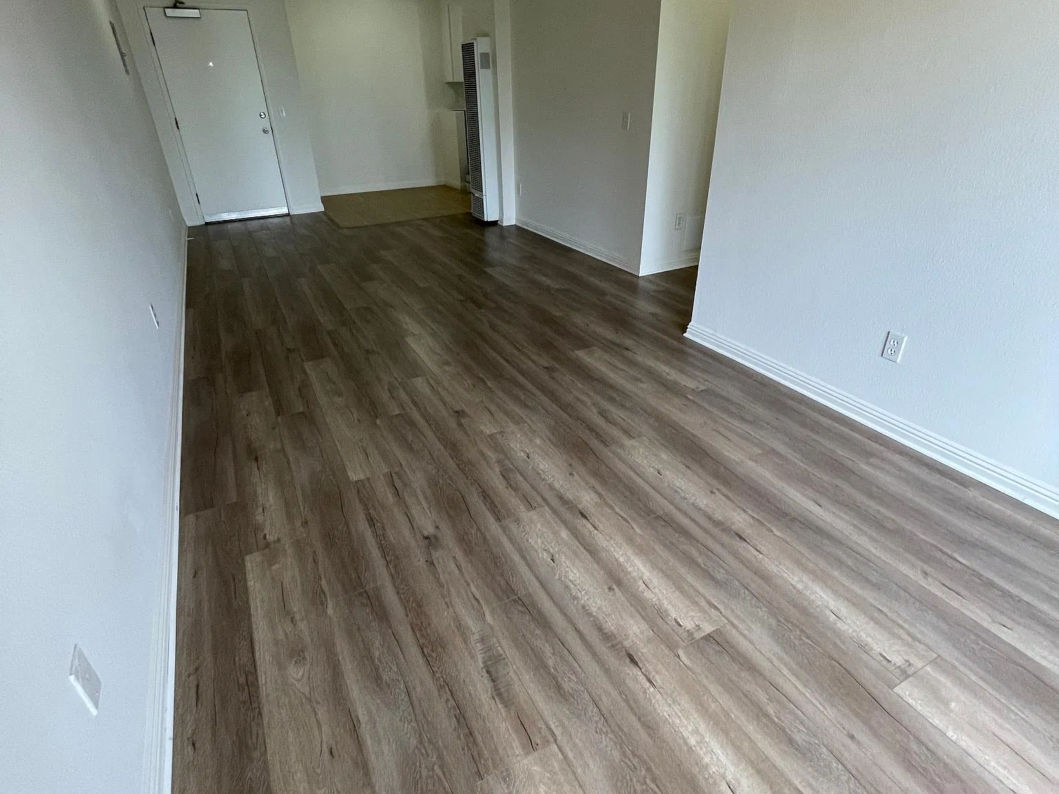 1 bed, 700 sqft, $1,785 — Photo 3
